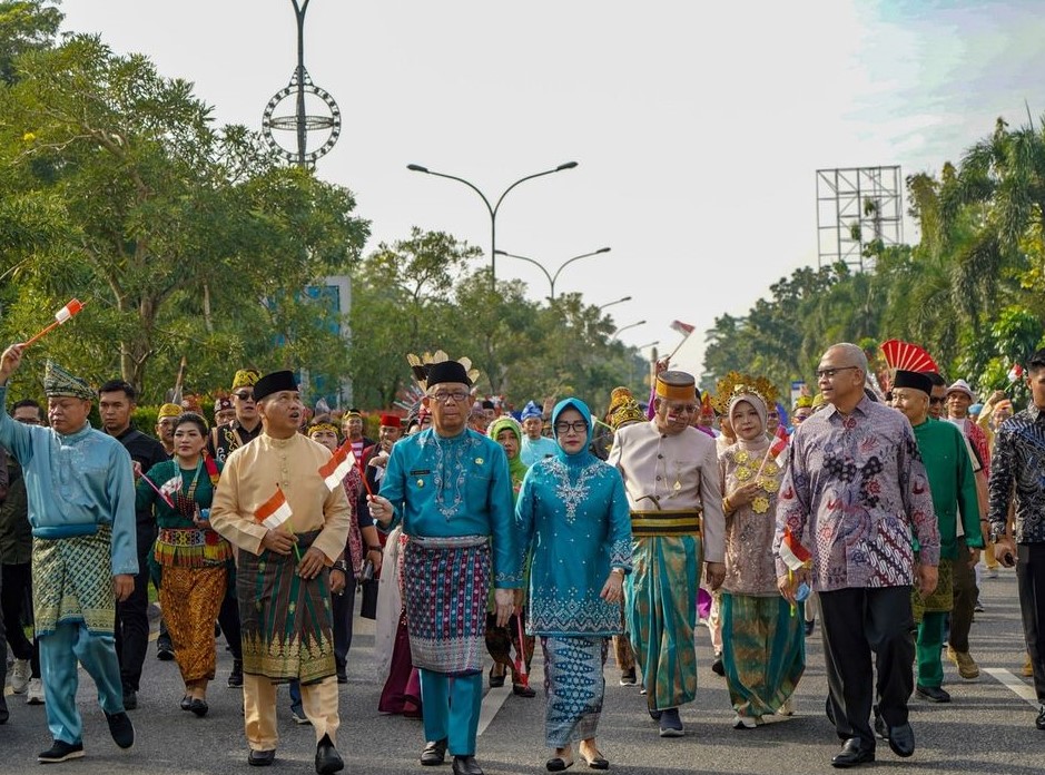 Karnaval Semarak Merah Putih Khatulistiwa