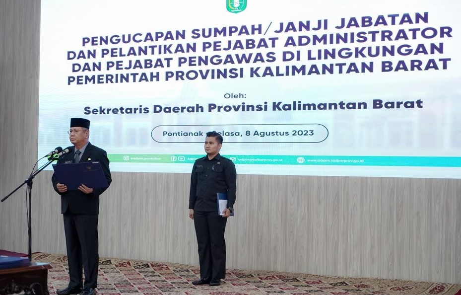 Sekda Kalbar Lantik Pejabat Administrator dan Pejabat Pengawas di Lingkungan Pemprov. Kalbar