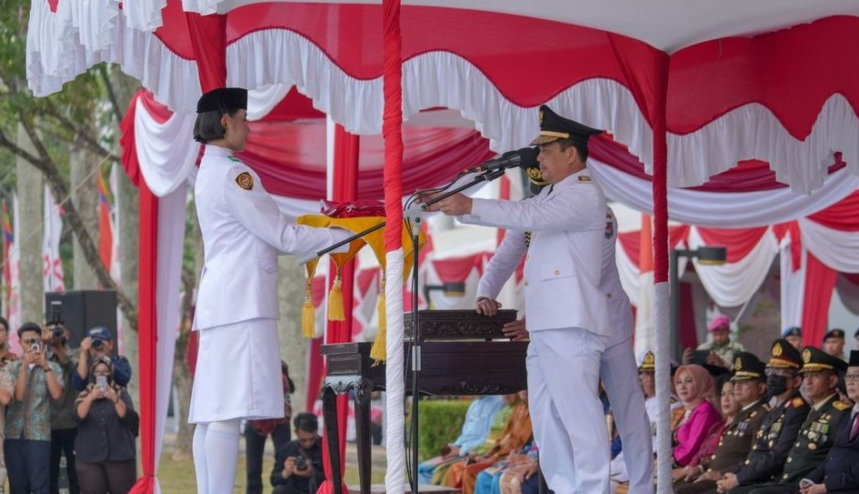 Upacara Penurunan Bendera Dalam Rangkaian Peringatan Hari Ulang Tahun ke-78 Kemerdekaan Republik Indonesia