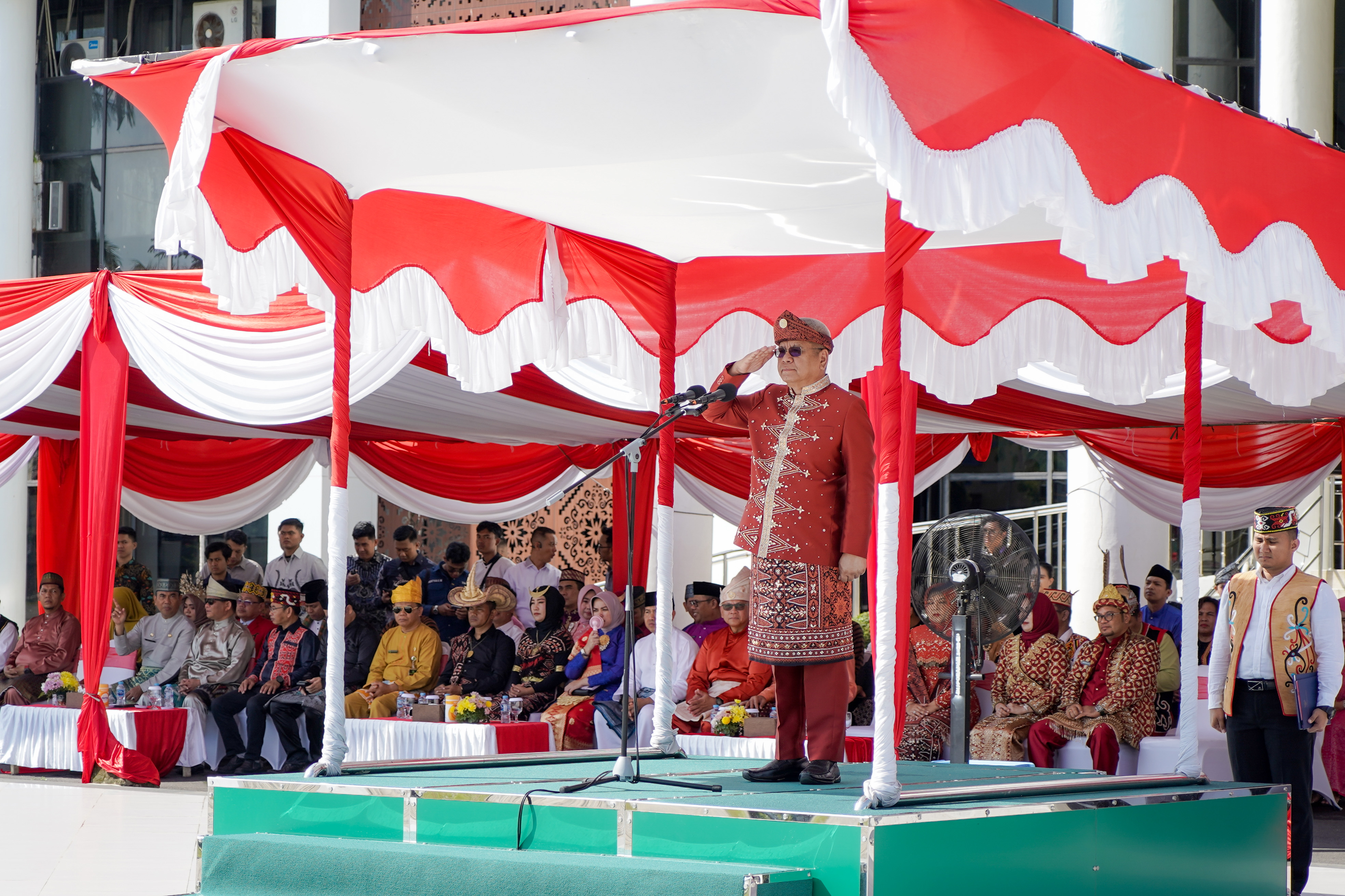 Pj. Gubernur Kalbar dr. Harisson, M.Kes Pimpin Upacara Peringatan Hari Sumpah Pemuda ke-95